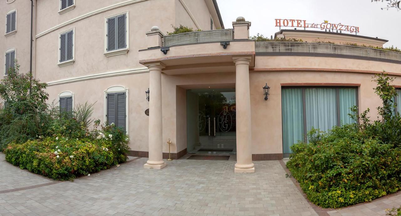 Reggiolo Hotel Dei Gonzaga מראה חיצוני תמונה