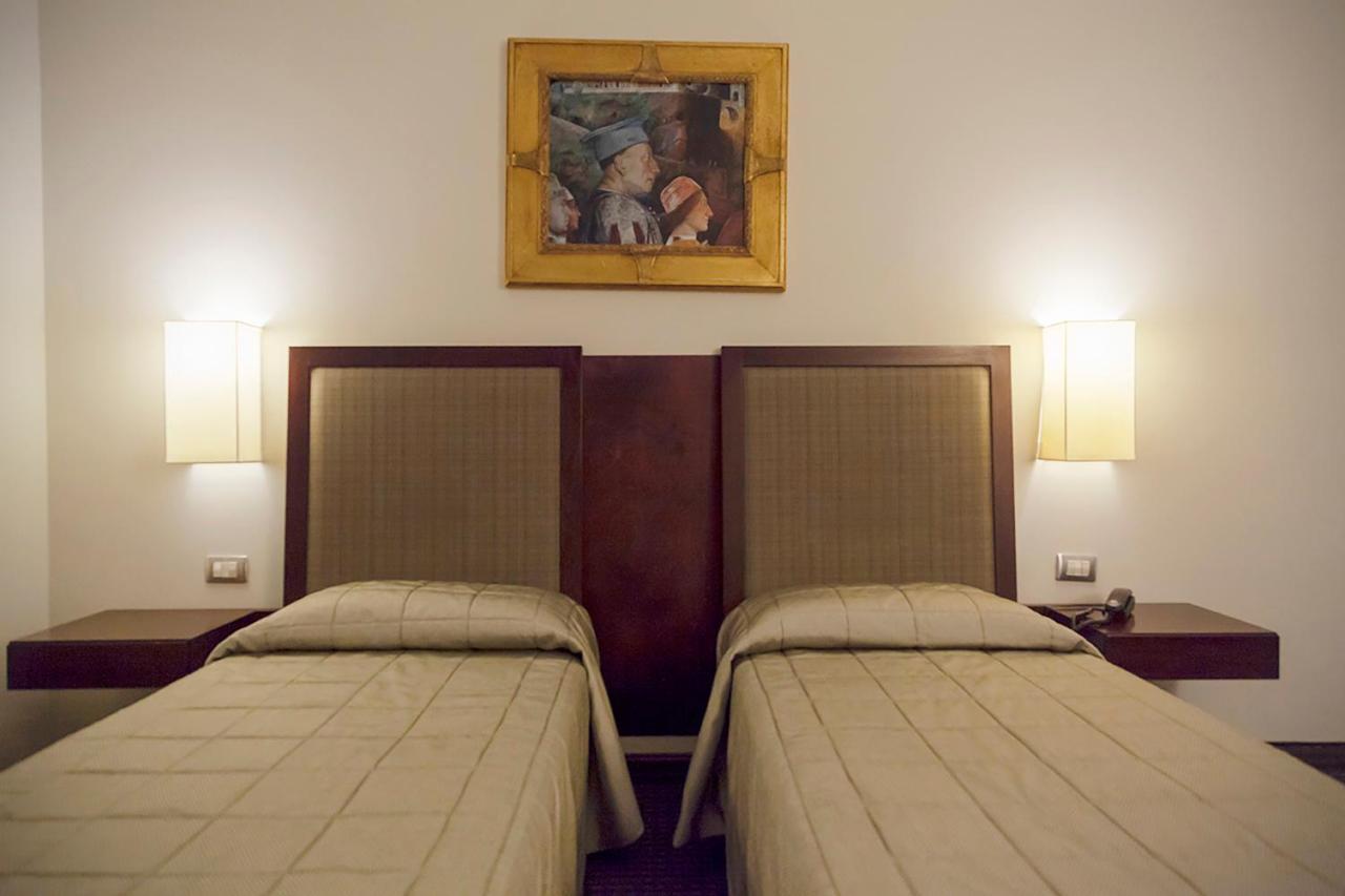 Reggiolo Hotel Dei Gonzaga מראה חיצוני תמונה